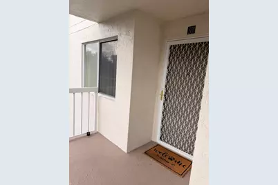 3146 Via Ponciana #301, Lake Worth, FL 33467 - Photo 3