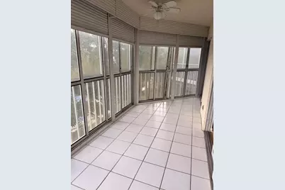 3146 Via Ponciana #301, Lake Worth, FL 33467 - Photo 23