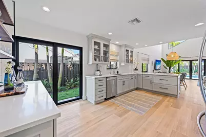 2583 La Cristal Circle, Palm Beach Gardens, FL 33410 - Photo 7