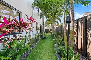 2583 La Cristal Cir, Palm Beach Gardens, FL 33410 - Photo 21