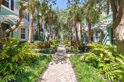 329 W Mallory Circle, Delray Beach, FL 33483 - Photo 1