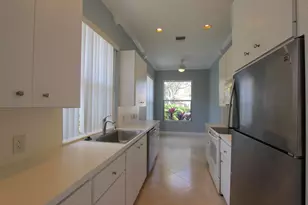 240 Sussex Cir, Jupiter, FL 33458 - Photo 9