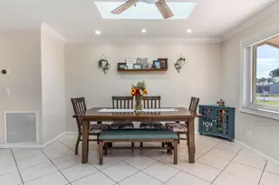 9249 Affirmed Ln, Boca Raton, FL 33496 - Photo 9