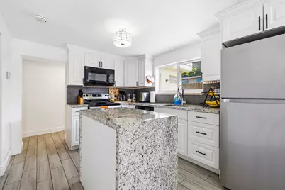 253 SW 2nd Court, Deerfield Beach, FL 33441 - Photo 7