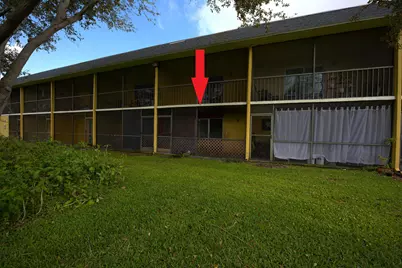 1509 Meadows Circle W, Boynton Beach, FL 33436 - Photo 15