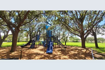 1509 Meadows Circle W, Boynton Beach, FL 33436 - Photo 31