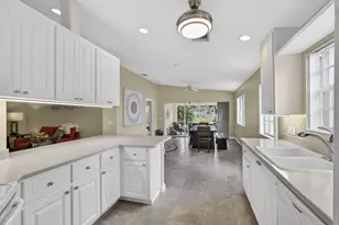 8269 St Johns Ct, Wellington, FL 33414 - Photo 11