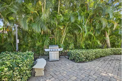 911 Oak Harbour Drive, Juno Beach, FL 33408 - Photo 37