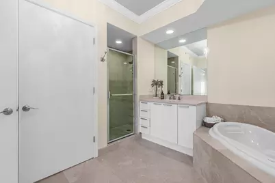 2650 Lake Shore Drive #302, Riviera Beach, FL 33404 - Photo 15