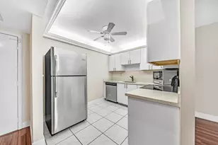 600 Three Islands Boulevard, Hallandale Beach, FL 33009 - Photo 7