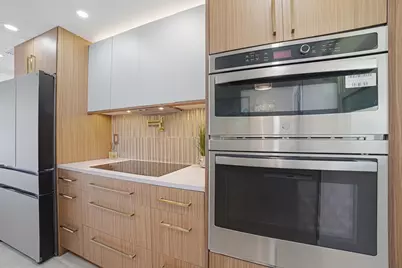 300 SW Golfview Terrace #142, Boynton Beach, FL 33426 - Photo 15