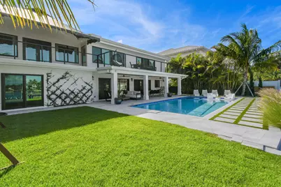 12880 S Shore Drive, Palm Beach Gardens, FL 33410 - Photo 5