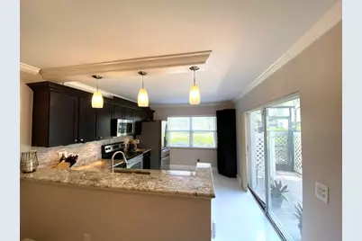 40 Essex Court #A, Royal Palm Beach, FL 33411 - Photo 5
