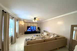40 Essex Ct, Royal Palm Beach, FL 33411 - Photo 7