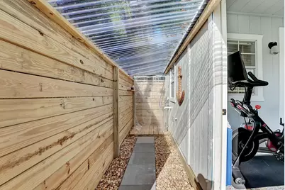 240 NW 9th Avenue, Delray Beach, FL 33444 - Photo 25