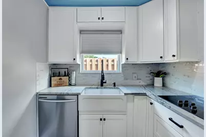 240 NW 9th Avenue, Delray Beach, FL 33444 - Photo 11