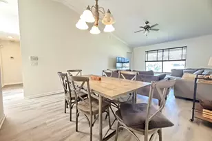 13055 Albright Ct, Wellington, FL 33414 - Photo 7