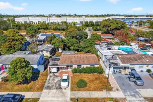 2013 Longwood Rd, West Palm Beach, FL 33409 - Photo 31