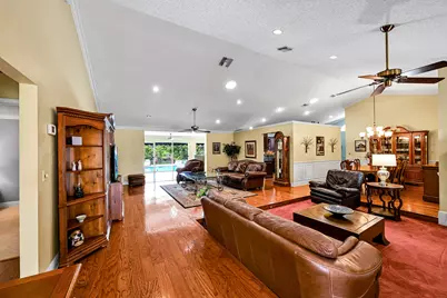 9232 Sun Pointe Drive, Boynton Beach, FL 33437 - Photo 13