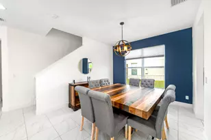 2011 NW Cataluna Cir, Port Saint Lucie, FL 34986 - Photo 9