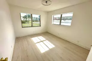 121 Sheffield F, West Palm Beach, FL 33417 - Photo 7