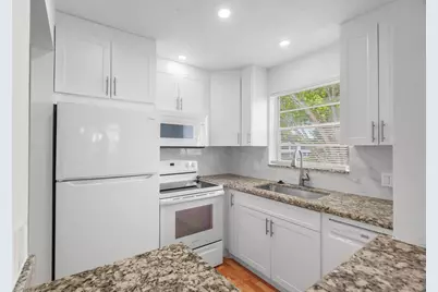 346 Windsor O, West Palm Beach, FL 33417 - Photo 9