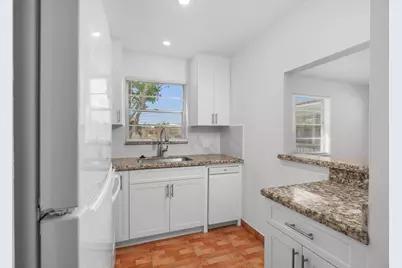 346 Windsor O, West Palm Beach, FL 33417 - Photo 5