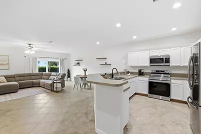 13408 Georgian Court, Wellington, FL 33414 - Photo 3