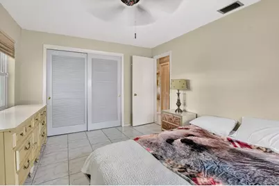 121 NW 28th Court, Pompano Beach, FL 33064 - Photo 17