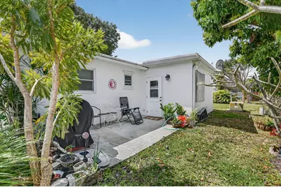 121 NW 28th Court, Pompano Beach, FL 33064 - Photo 25