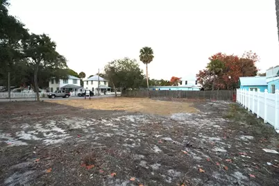 109 Avenue D Avenue, Fort Pierce, FL 34950 - Photo 9