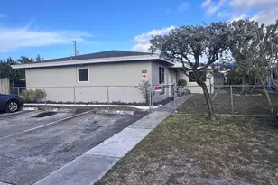 2030 SW 41st Ave, Fort Lauderdale, FL 33317 - Photo 1