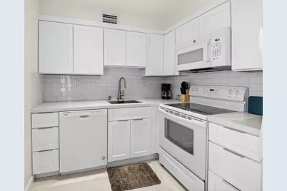 173 Flanders D #173, Delray Beach, FL 33484 - Photo 21