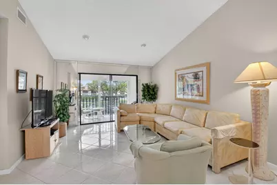 15235 Lakes Of Delray Boulevard #303, Delray Beach, FL 33484 - Photo 3