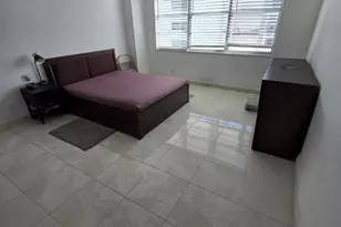 137 Golden Isles Dr, Hallandale Beach, FL 33009 - Photo 13