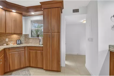 5851 Camino Del Sol #Apt 402, Boca Raton, FL 33433 - Photo 15