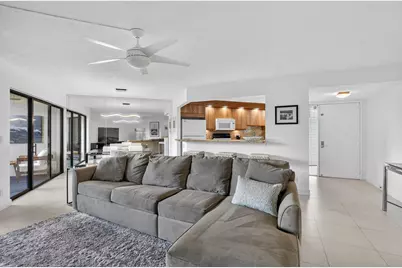 5851 Camino Del Sol #Apt 402, Boca Raton, FL 33433 - Photo 5