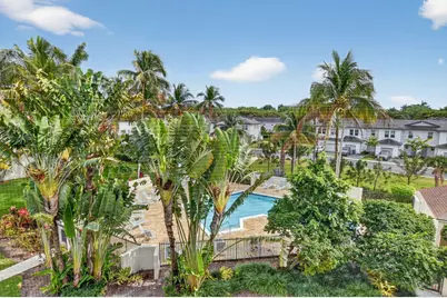 5851 Camino Del Sol #Apt 402, Boca Raton, FL 33433 - Photo 1