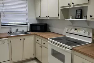 4700 Lucerne Lakes Blvd, Lake Worth, FL 33467 - Photo 5