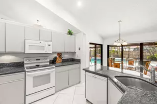 6016 Sunberry Cir, Boynton Beach, FL 33437 - Photo 19