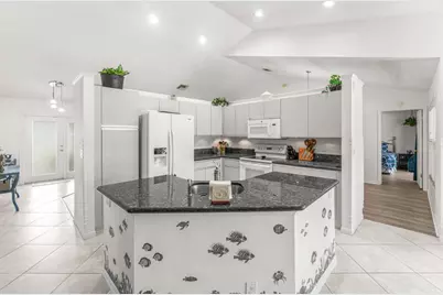6016 Sunberry Circle, Boynton Beach, FL 33437 - Photo 15