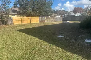 1673 SW Schleicher Ln, Port Saint Lucie, FL 34984 - Photo 9