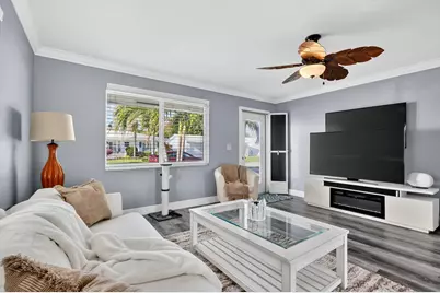 2010 SW 6th Avenue, Boynton Beach, FL 33426 - Photo 7