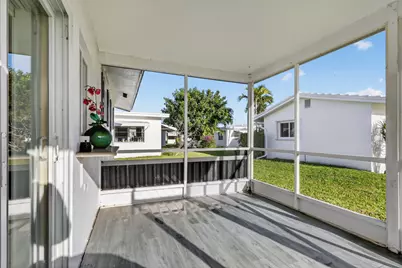 2010 SW 6th Avenue, Boynton Beach, FL 33426 - Photo 15