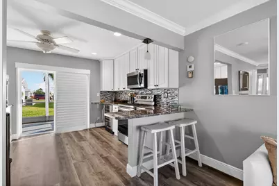 2010 SW 6th Avenue, Boynton Beach, FL 33426 - Photo 9