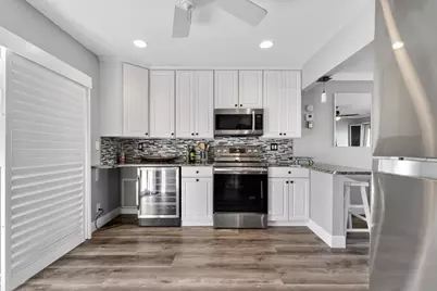 2010 SW 6th Avenue, Boynton Beach, FL 33426 - Photo 11