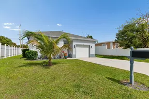 525 NW 12th Ave, Boynton Beach, FL 33435 - Photo 3
