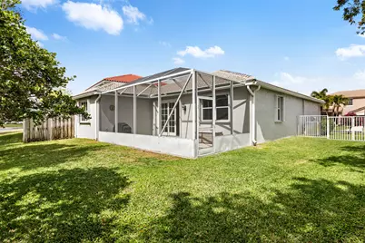 10748 Hidden Bend Way, Wellington, FL 33414 - Photo 17