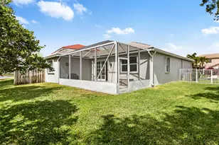 10748 Hidden Bend Way, Wellington, FL 33414 - Photo 17