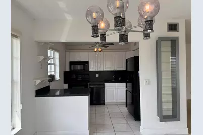 301 Wellington F, West Palm Beach, FL 33417 - Photo 9